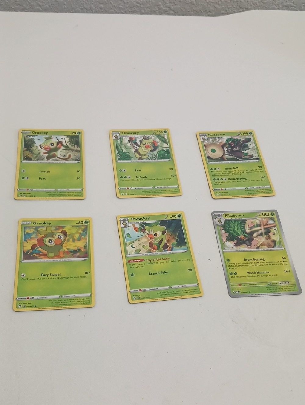 Pokémon Grookey, Thwackey And Rillaboom Collection - Green Pokémon Cards